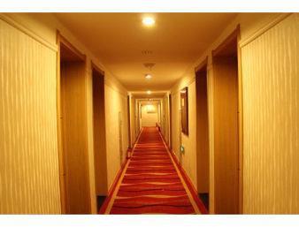 Super 8 Hotel Shenyang XI Ta Zewnętrze zdjęcie